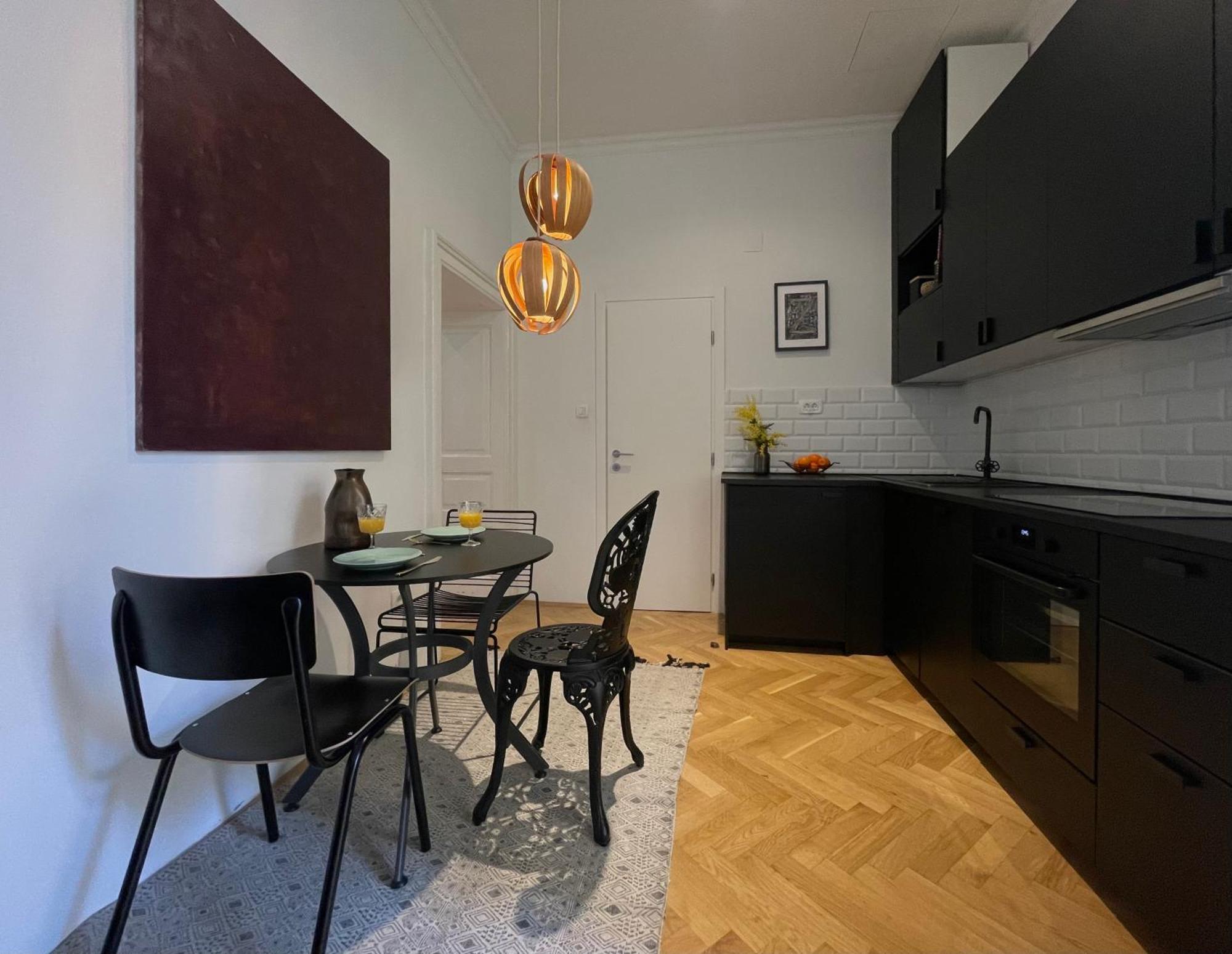 Premium Class Apartments III ซาเกร็บ ภายนอก รูปภาพ