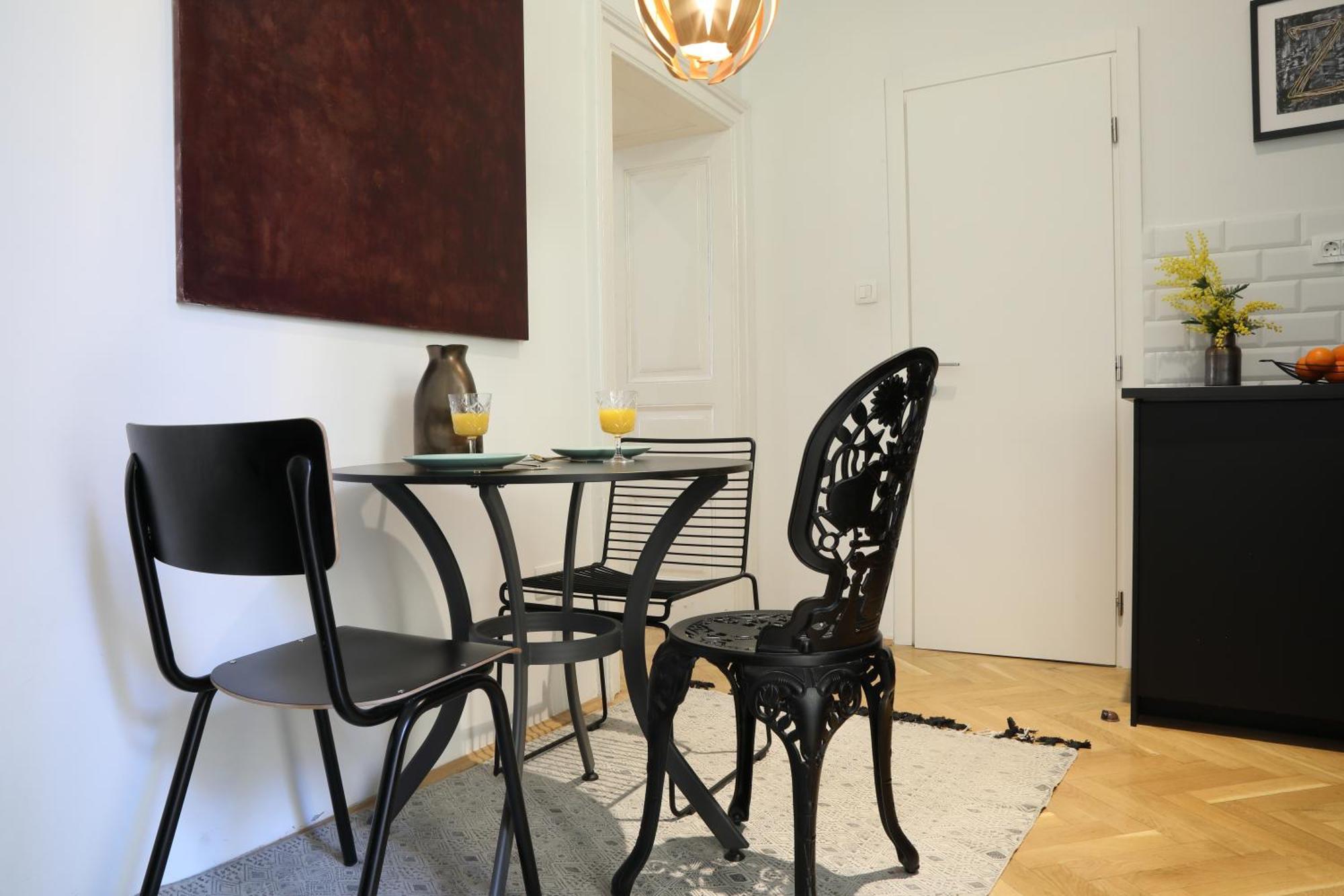 Premium Class Apartments III ซาเกร็บ ภายนอก รูปภาพ